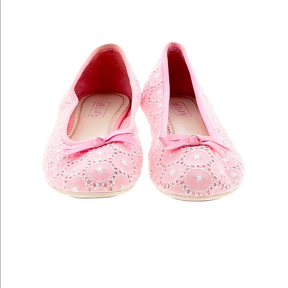 ISO these shoes